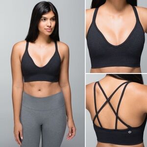 Lululemon Seamlessly Plunge Bra